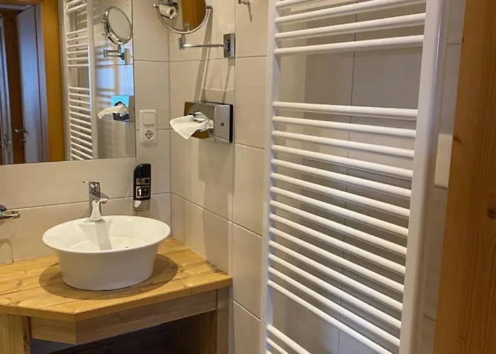 Gasthof Klausnerhof 3* ミッタージル