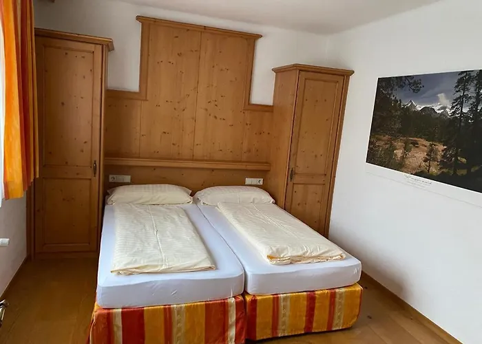 Gasthof Klausnerhof ホテル ミッタージル